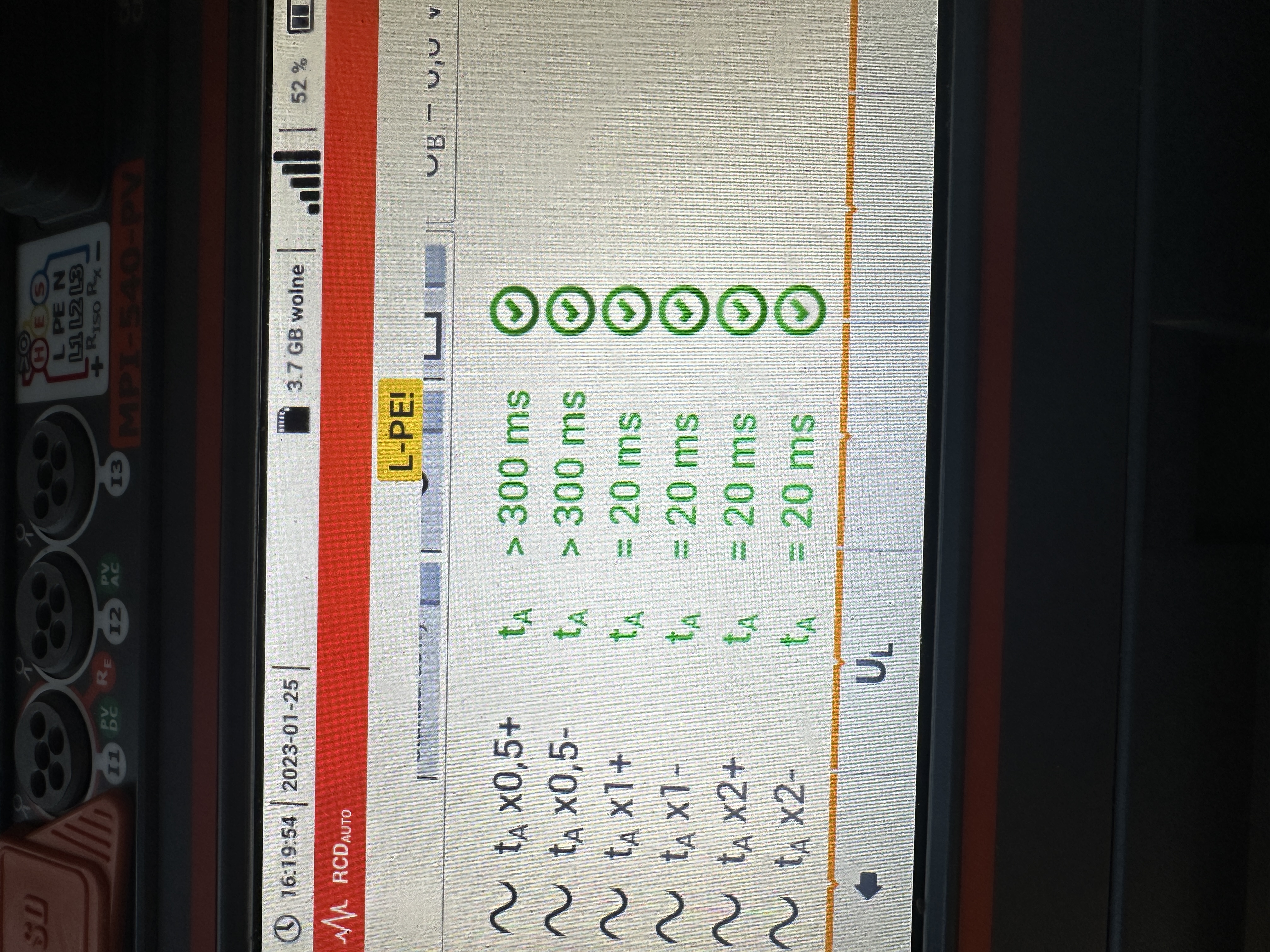 Test automatyczny wyłącznika różnicowoprądowego